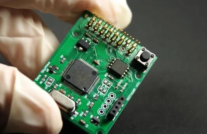 PCBA加工廠家如何正確處理濕敏元件？